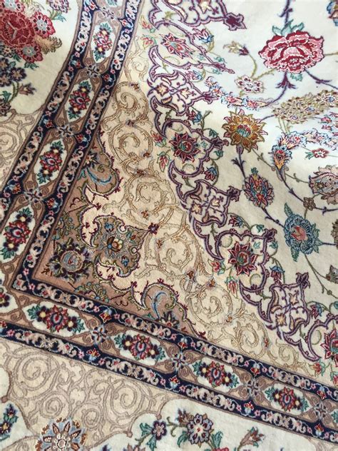 isfahan rugs history